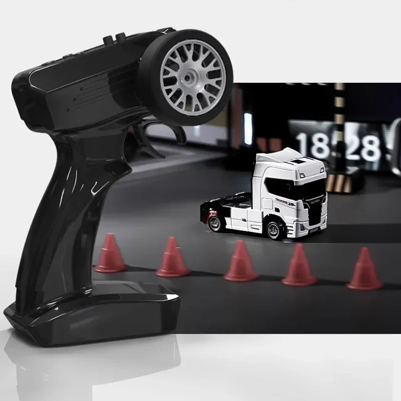 Remote Control Drifting Car Tabletop Toy Alloy Tractor Rc Truck 1/43 2.4g Rc Engineering Trailer Truck With Light And Sound Toys