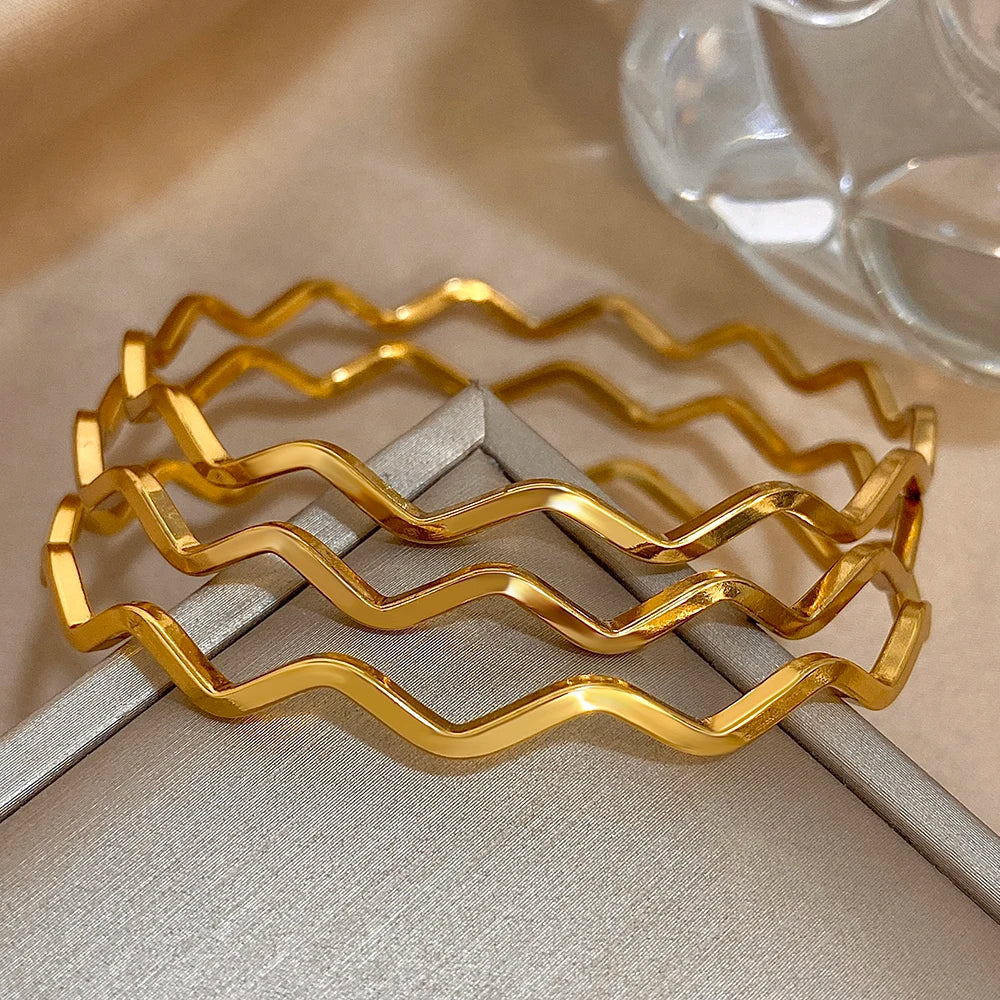 Greatera Three Thin-looped Wavy Bracelets Charm Gold Color Waterproof 3pcs/set Design Simple Women's Bangle Gift 2025 Summer New