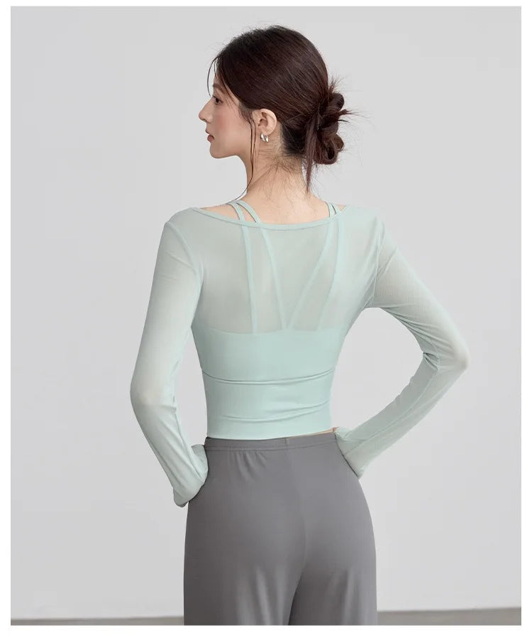Yoga Clothes for Women for Autumn and Winter Vacation Two-piece Fixed Cup Sports Tops High-end Pilates Training Fitness Clothes
