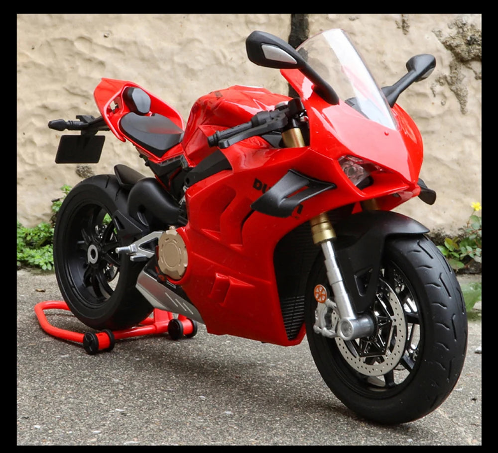 Large Size 1/9 Ducatis Panigale V4S Alloy Racing Motorcycle Simulation Diecast Metal Street Motorcycle Model With Light Kid Gift
